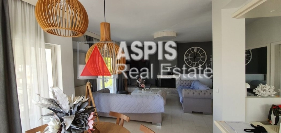 (For Sale) Residential Floor Apartment || Athens South/Glyfada - 110 Sq.m, 3 Bedrooms, 320.000€ 